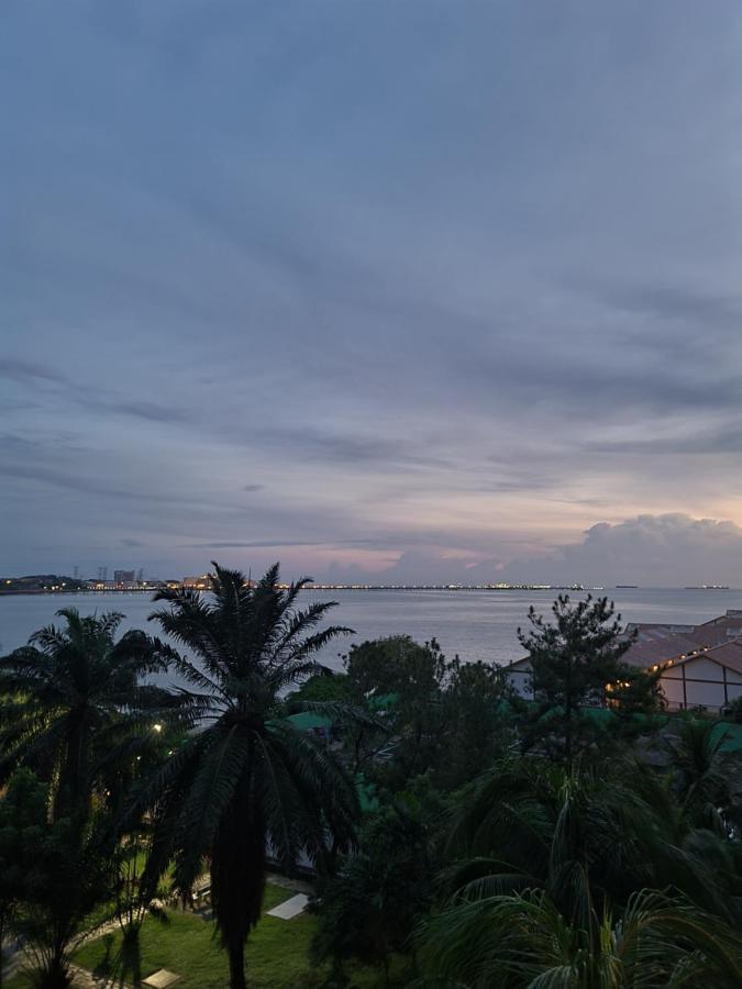 Glory Beach Resort Seaview Private 2Br Port Dickson Ngoại thất bức ảnh