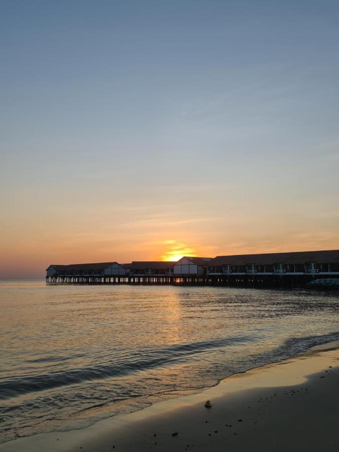 Glory Beach Resort Seaview Private 2Br Port Dickson Ngoại thất bức ảnh